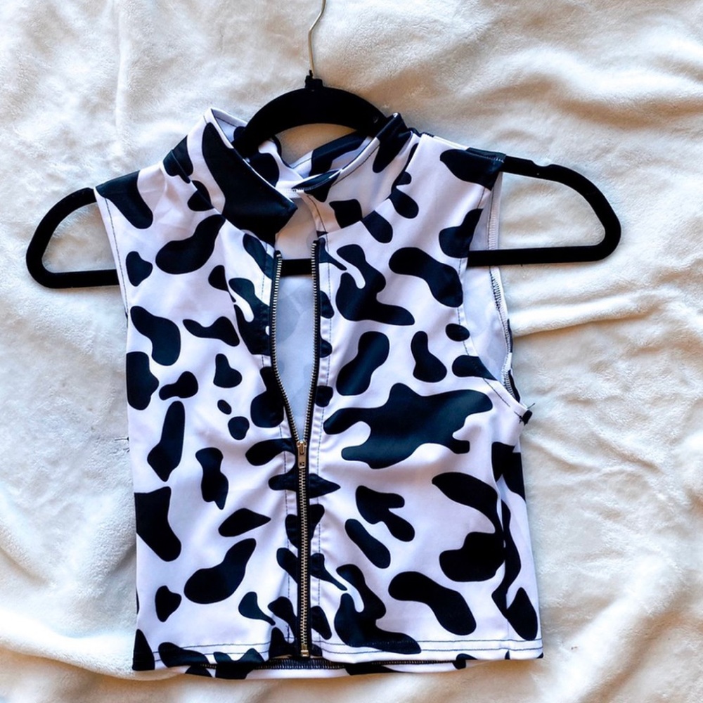Crop Cowprint top